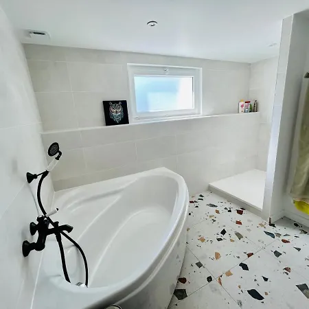 Neuve8-10pers 5'pied Plage Parking Aiguillon Villa