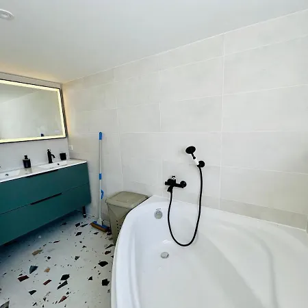 Neuve8-10pers 5'pied Plage Parking Aiguillon Villa
